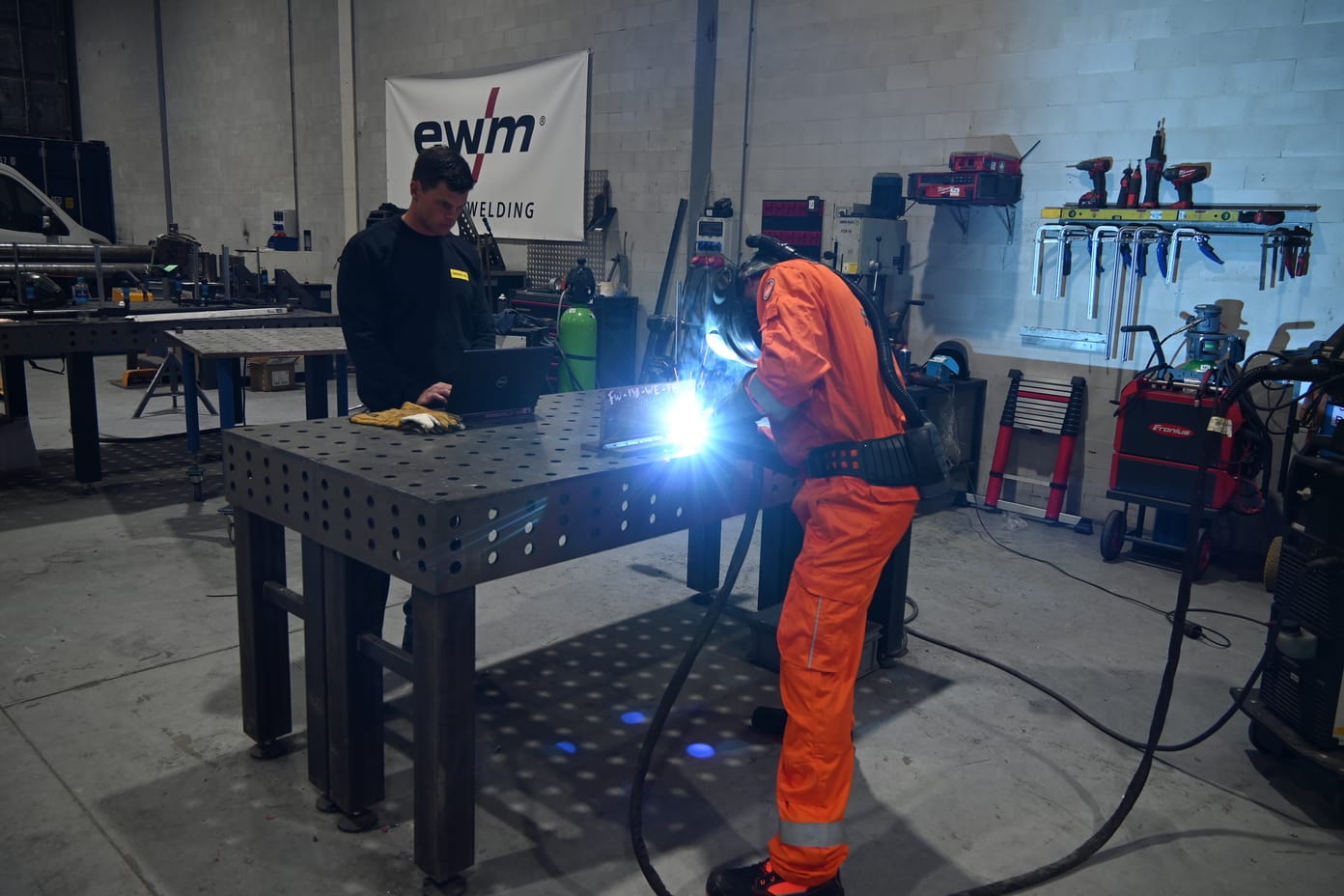 Lassen en begeleiding in de werkplaats bij Sombroek W.E.